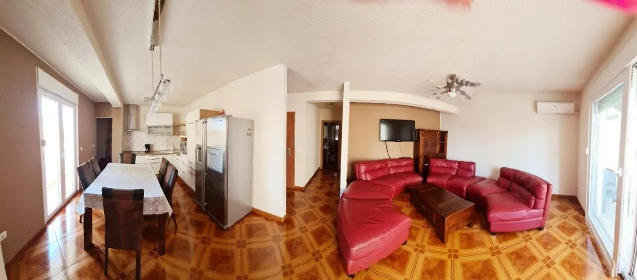 Apartments Naomi And Marsel Trogir