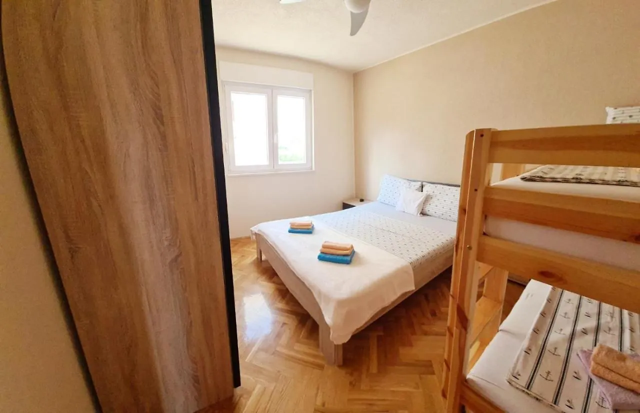 Apartments Naomi And Marsel Trogir