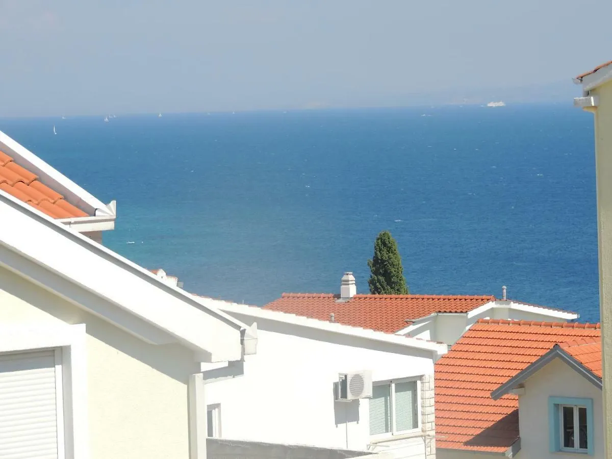 Apartments Naomi And Marsel Trogir 0*,