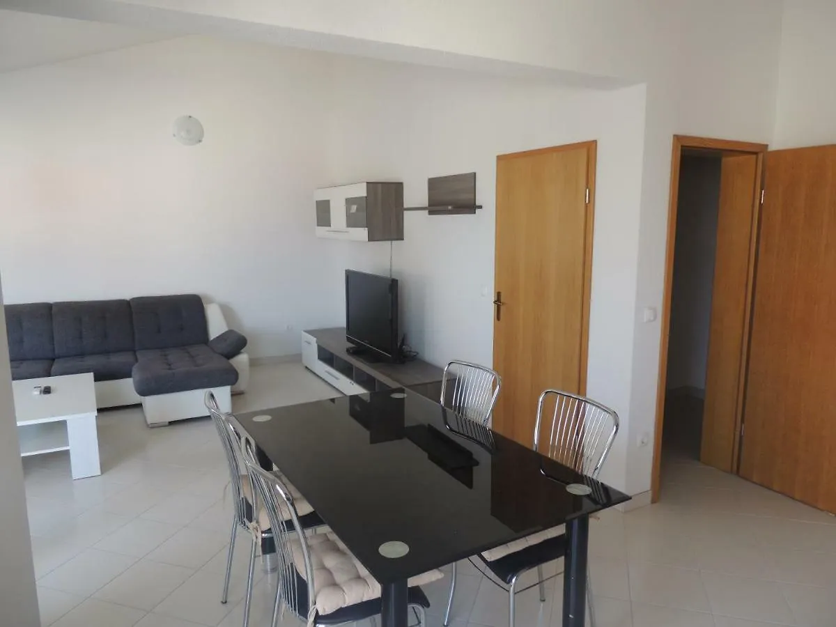 Apartments Naomi And Marsel Trogir